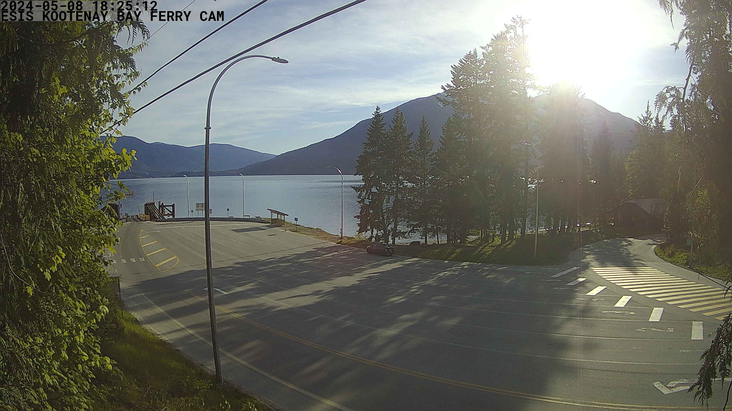 Kootenay Bay Ferry Landing Webcam - Provided by the East Shore Internet Society, with funding by the RDCK EDCK